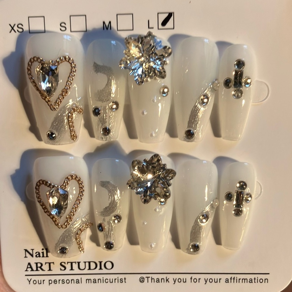 ❤️ White and Silver Nail Art Set